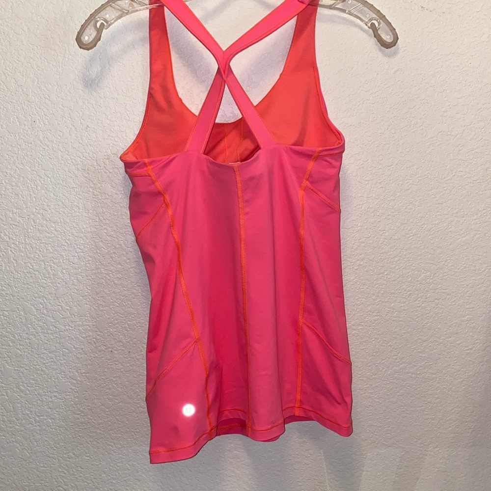 Lululemon top